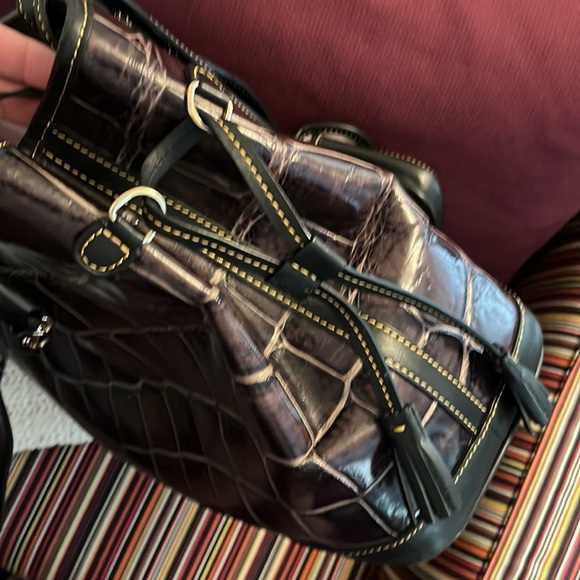 Pre owned Rare Dooney & Bourke Purple smoke tote with wallet. - Picture 10 of 14